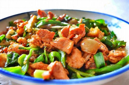 娱乐吃瓜酱辣椒炒肉视频,带你领略美食与娱乐的完美融合